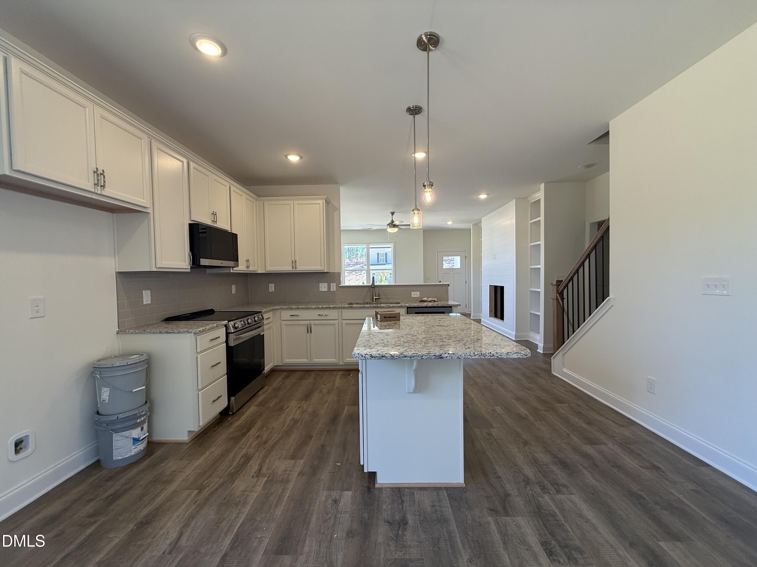 129 Cinnabar Street Property Photo 3