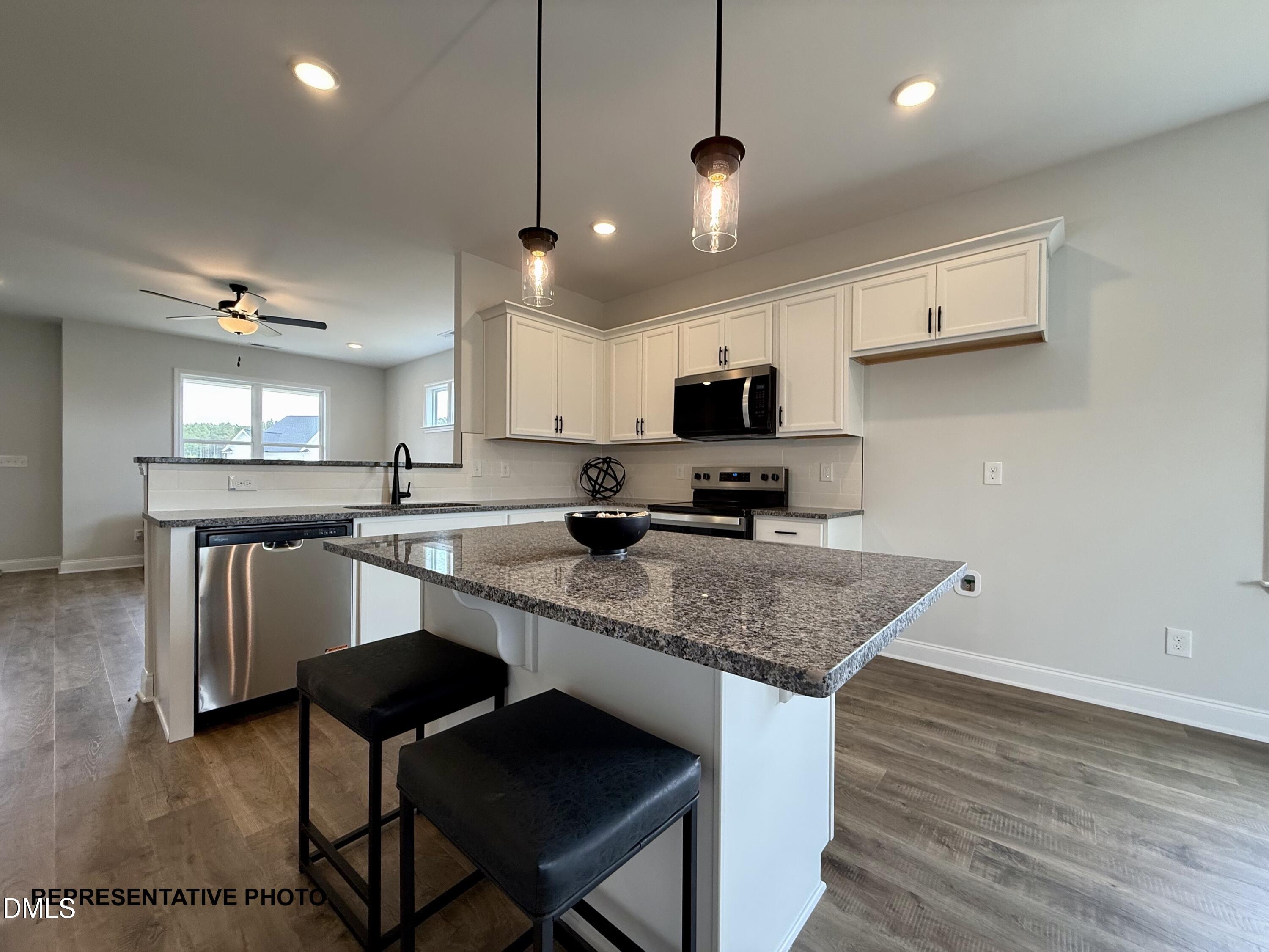 129 Cinnabar Street Property Photo 4