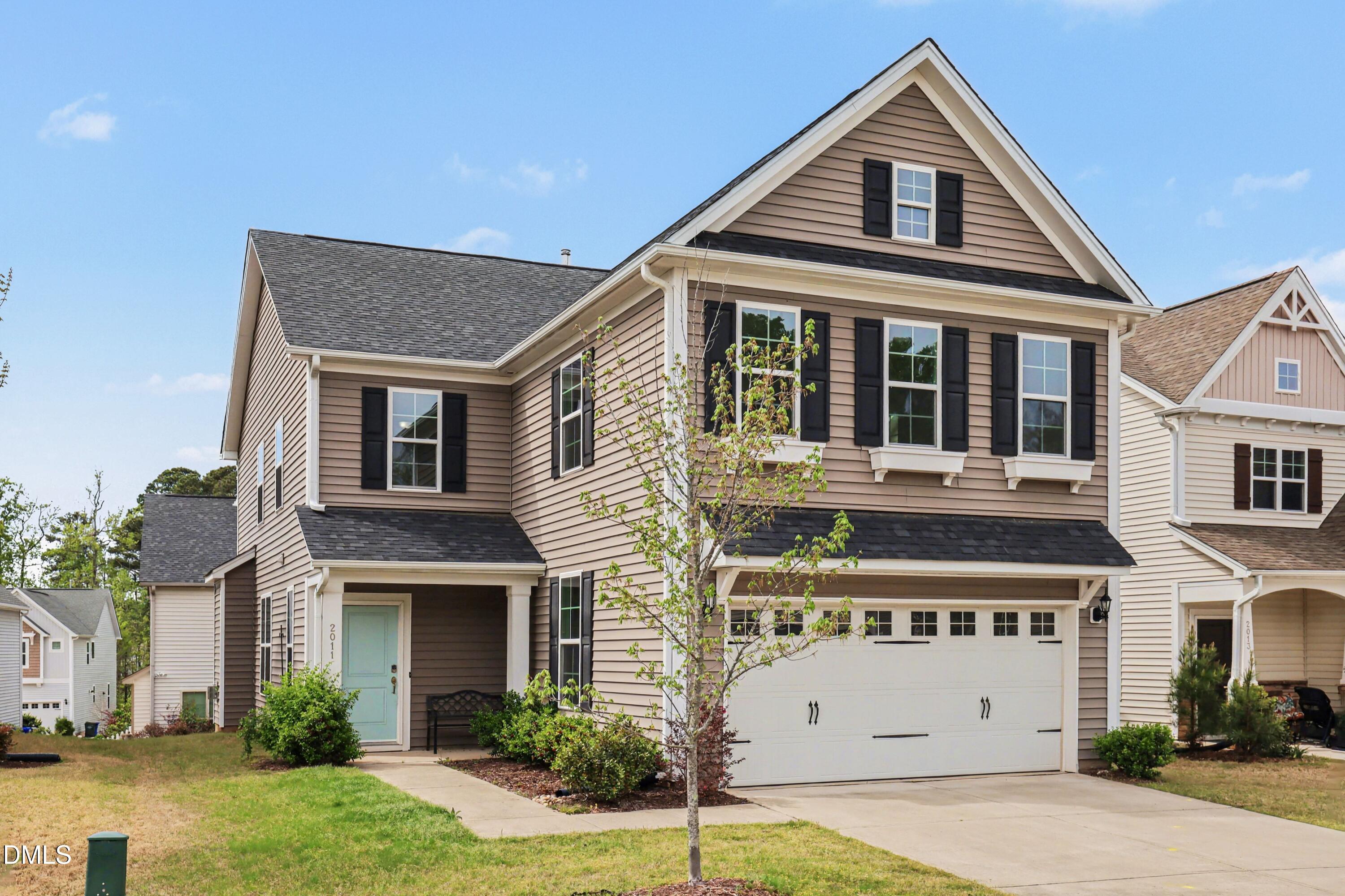 2011 Magnolia Tree Lane Property Photo 1