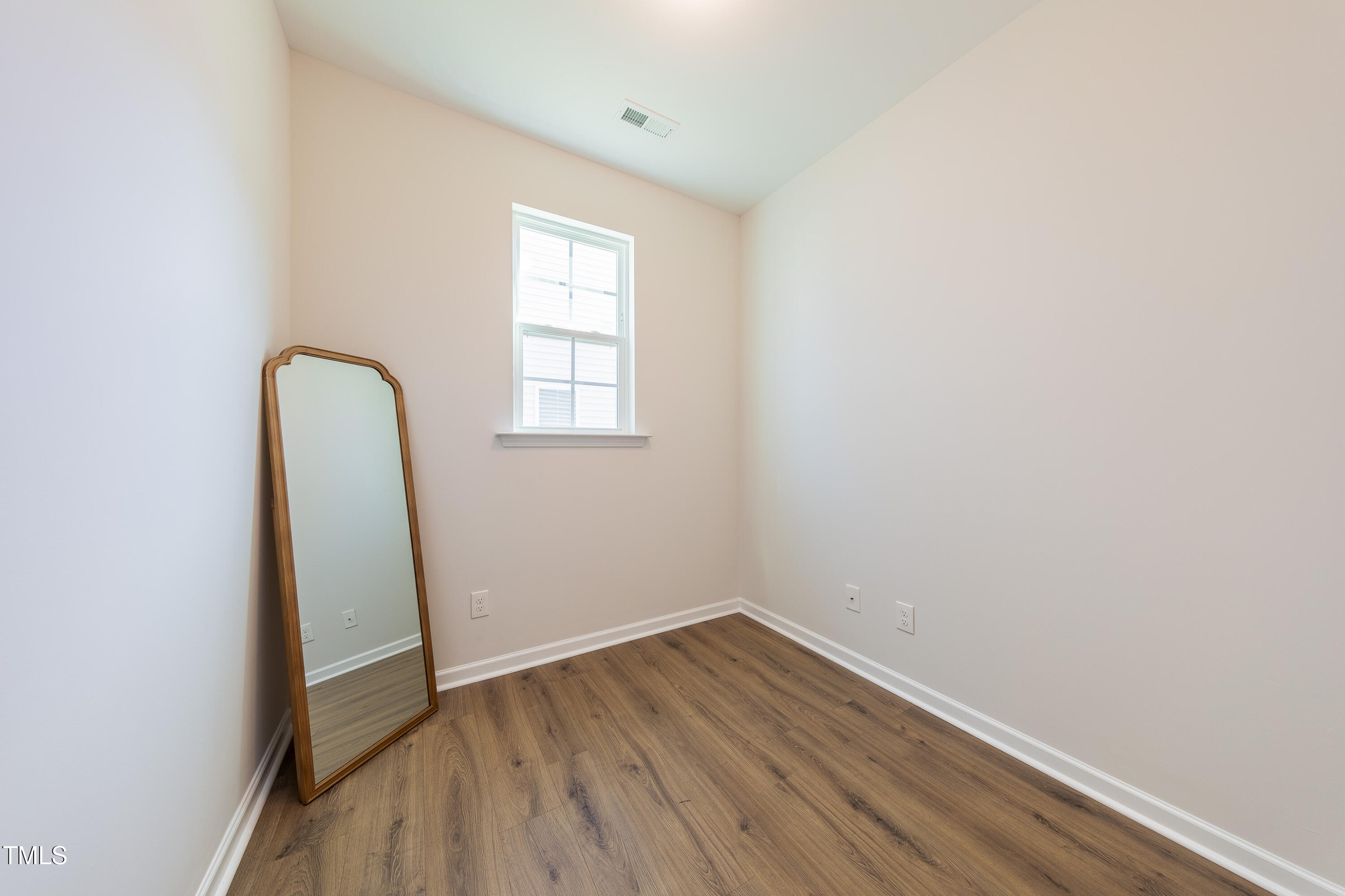 2011 Magnolia Tree Lane Property Photo 17