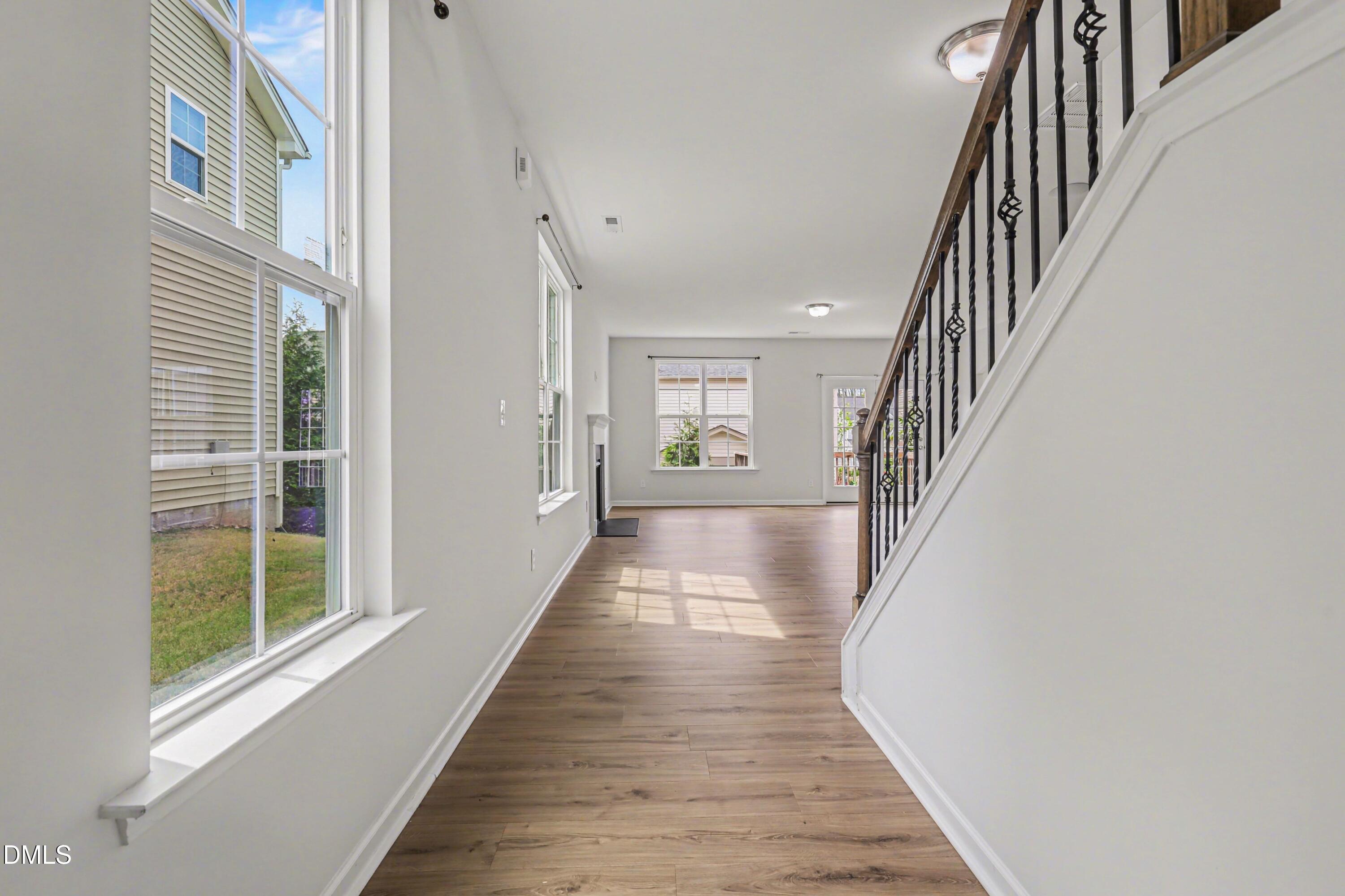 2011 Magnolia Tree Lane Property Photo 31