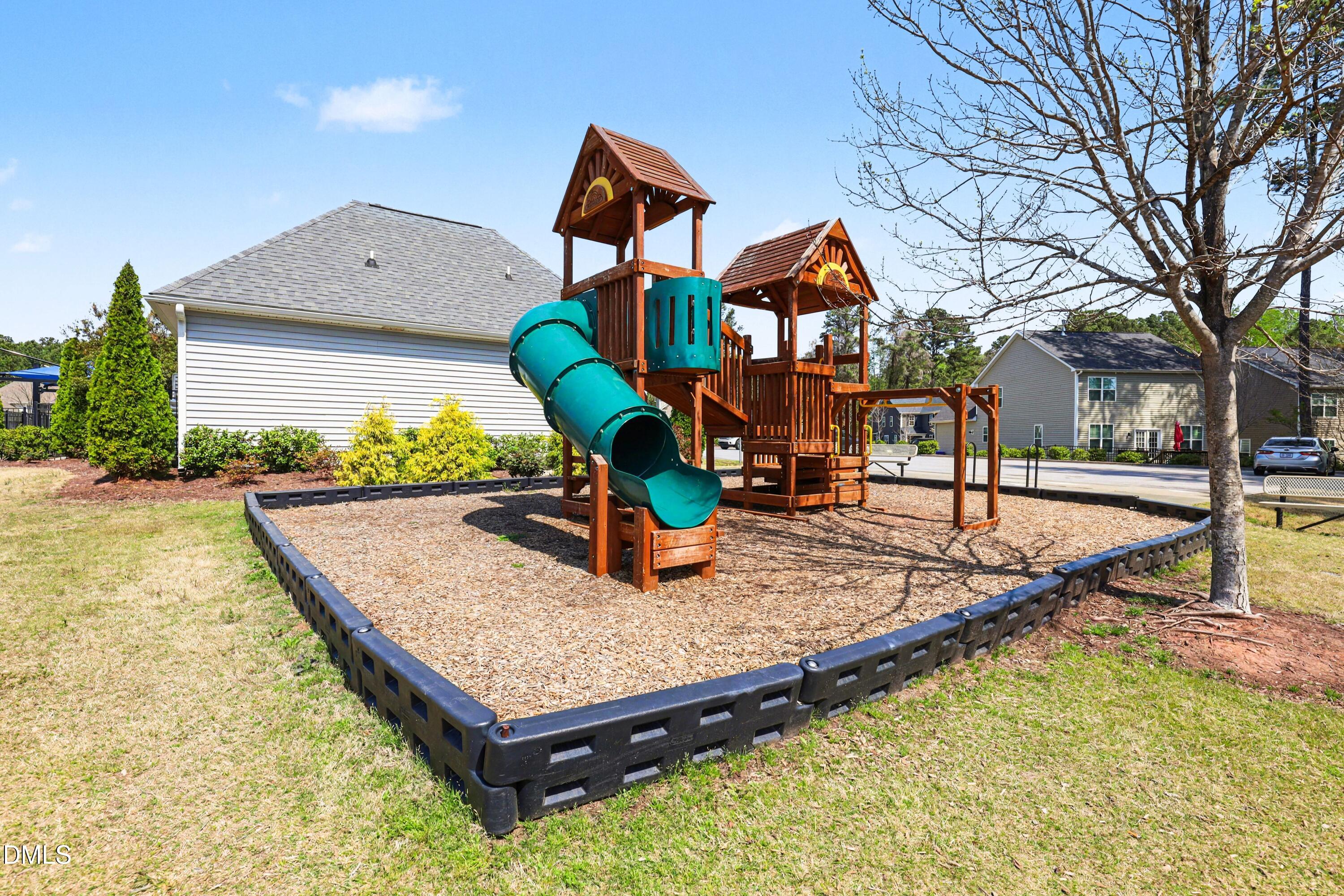 2011 Magnolia Tree Lane Property Photo 55