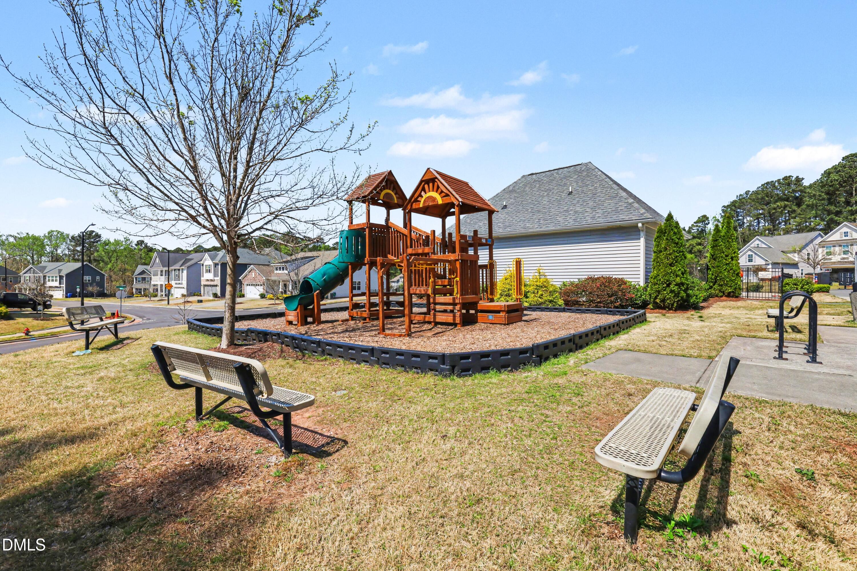 2011 Magnolia Tree Lane Property Photo 56