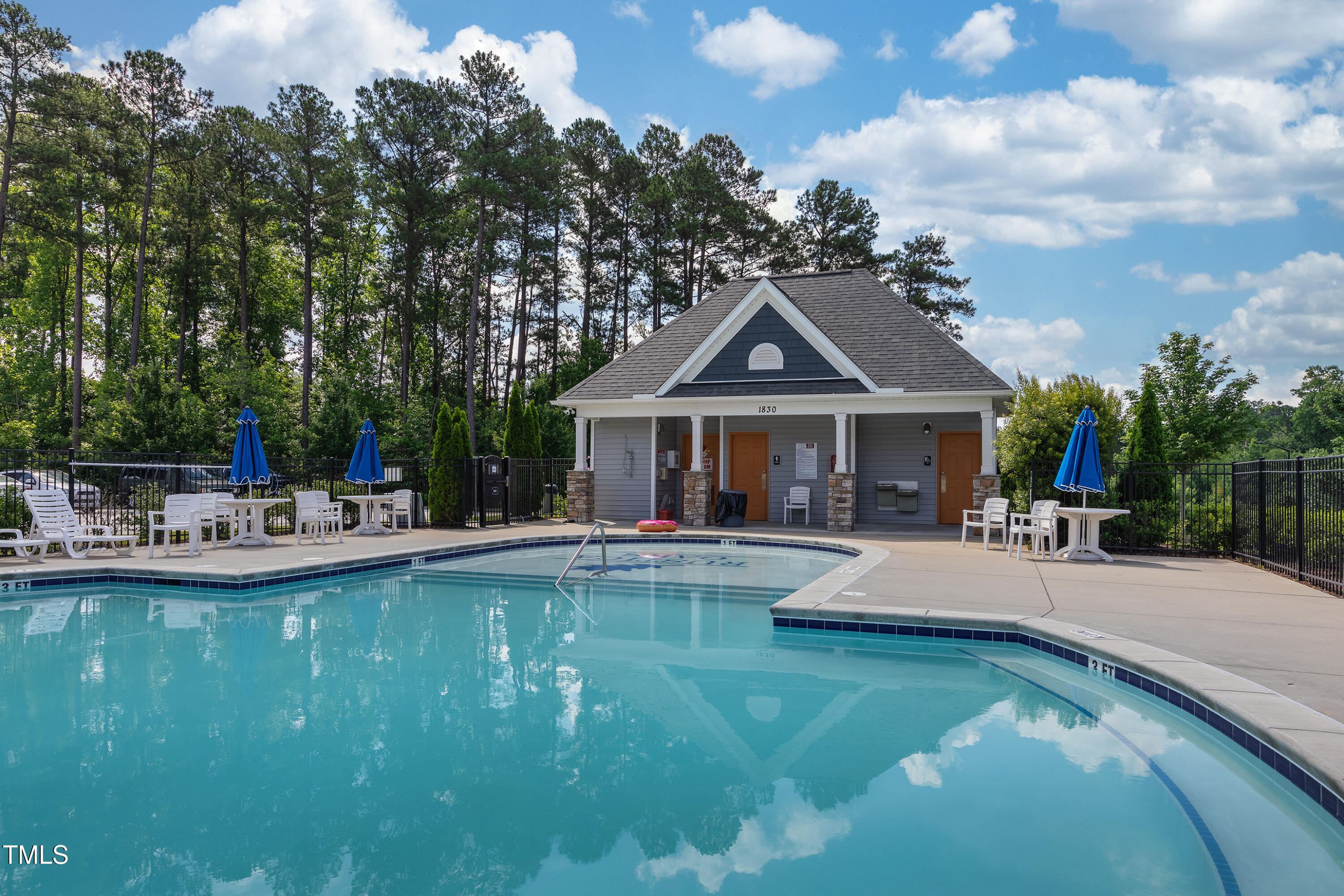 2011 Magnolia Tree Lane Property Photo 60