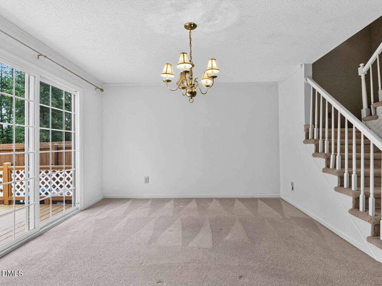 833 Kensington Drive Property Photo 12