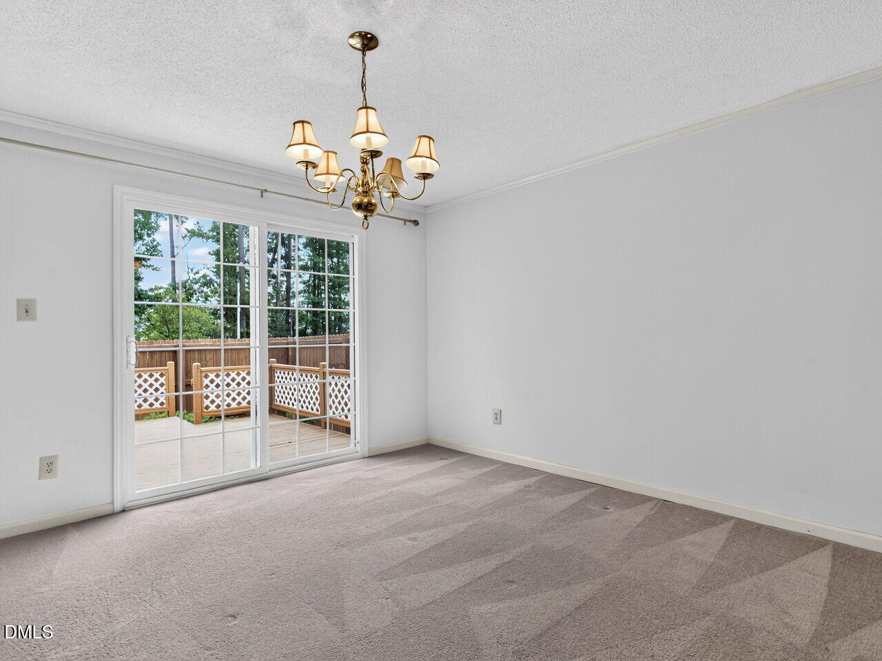 833 Kensington Drive Property Photo 13