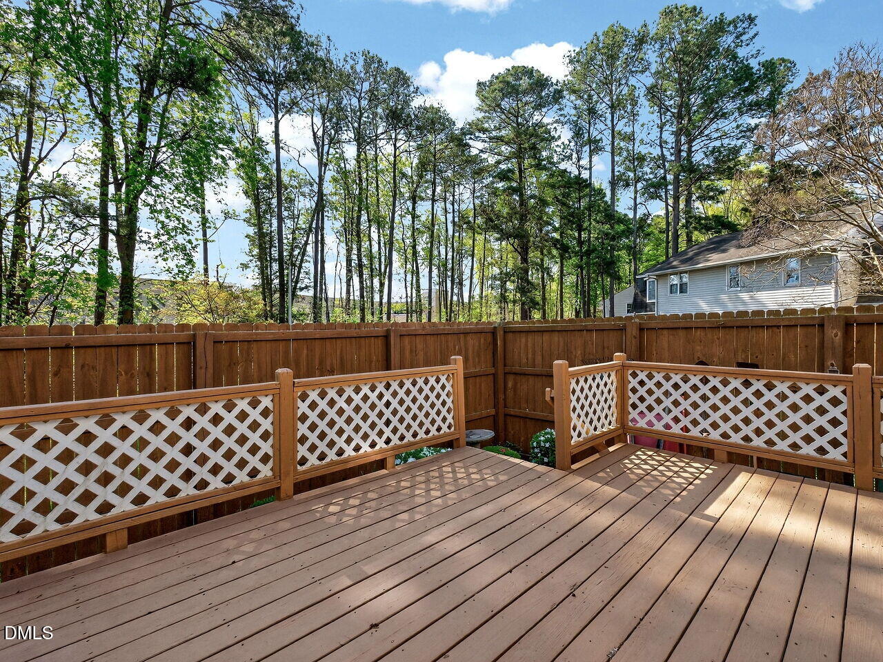 833 Kensington Drive Property Photo 22