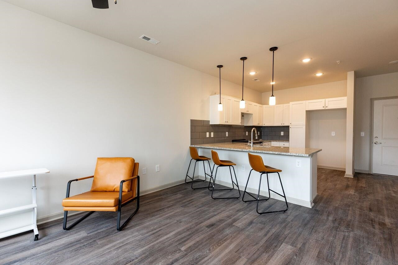2204 Gathering Square Court Property Photo 14