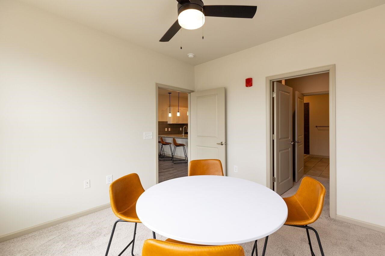 2204 Gathering Square Court Property Photo 18