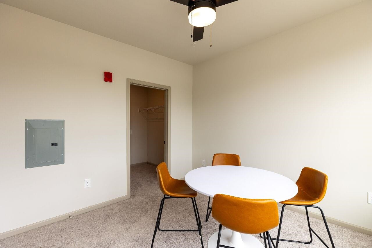 2204 Gathering Square Court Property Photo 19