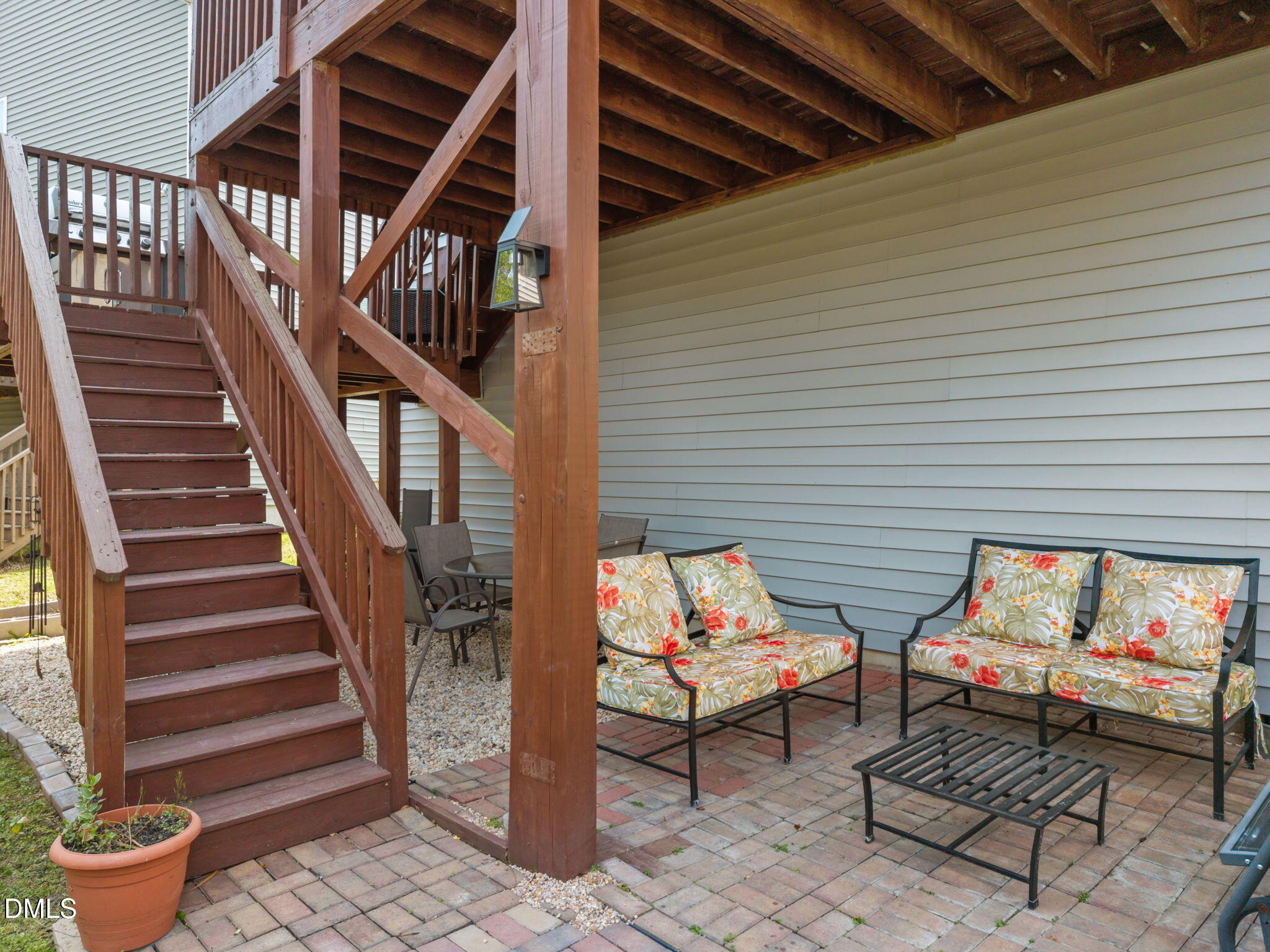 5049 Jelynn Street Property Photo 23