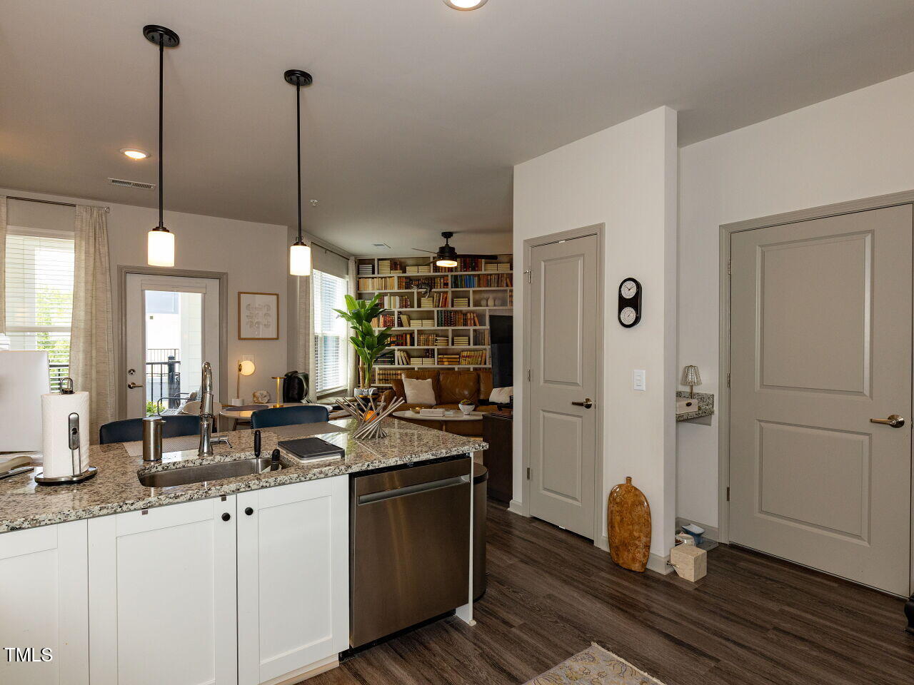 2217 Gathering Square Court Property Photo 5