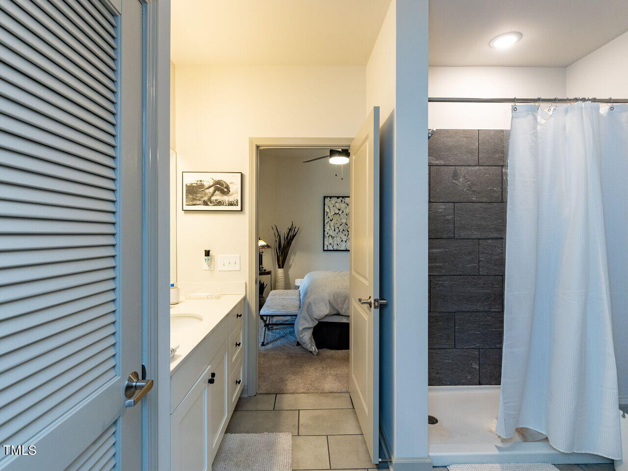 2217 Gathering Square Court Property Photo 19