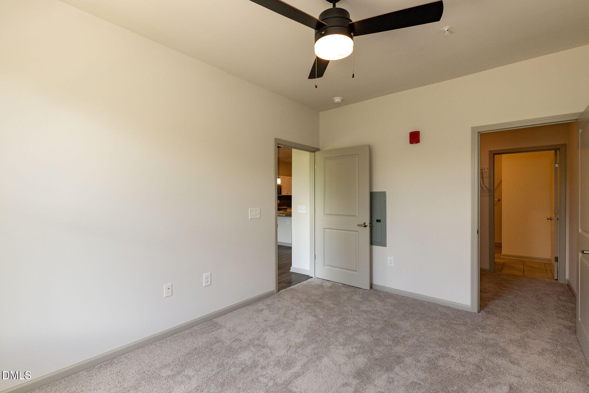 2418 Gathering Square Court Property Photo 14