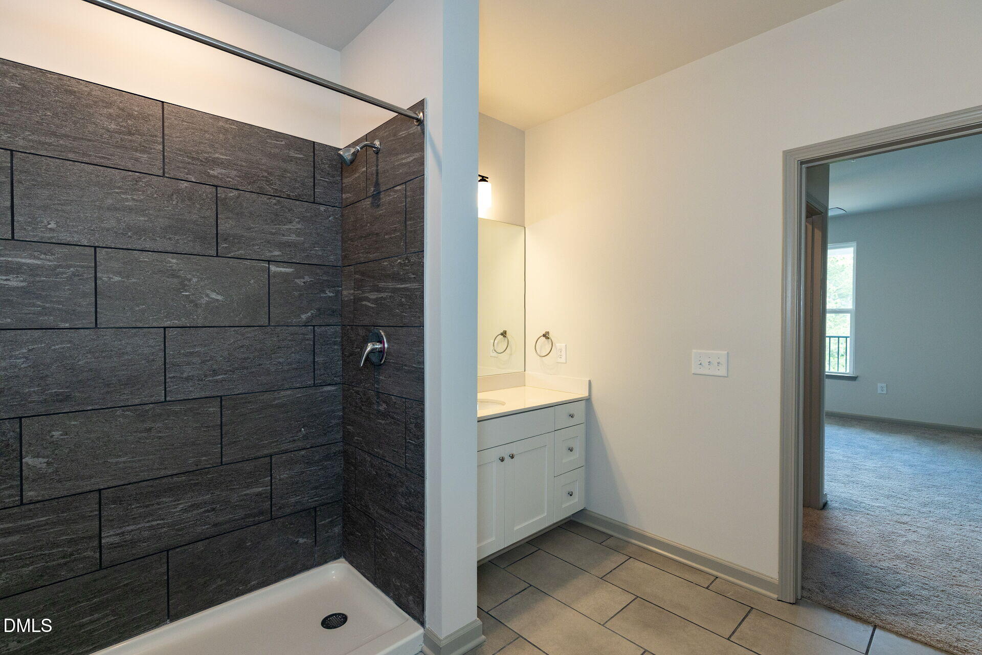 2418 Gathering Square Court Property Photo 18