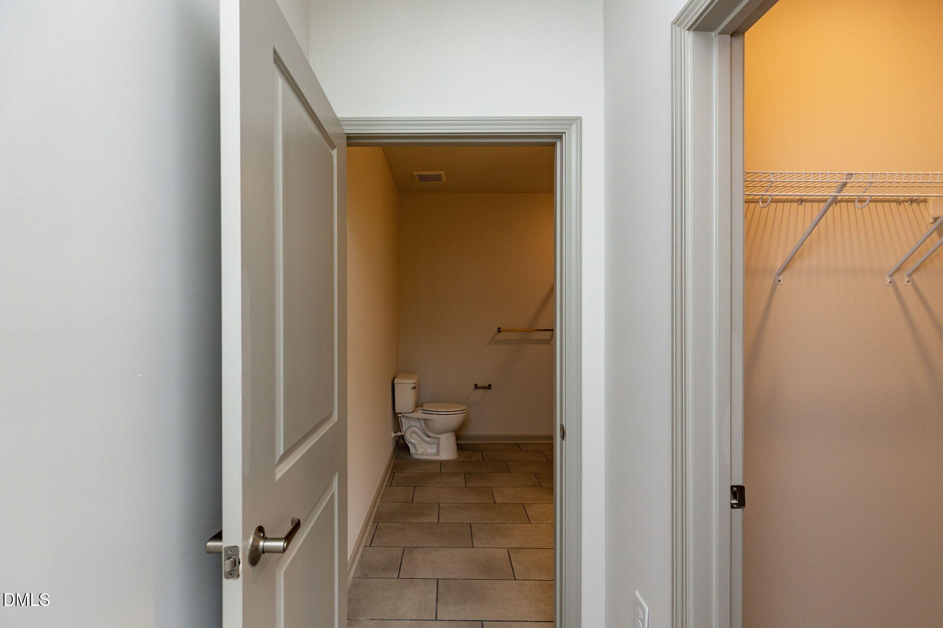 2418 Gathering Square Court Property Photo 21