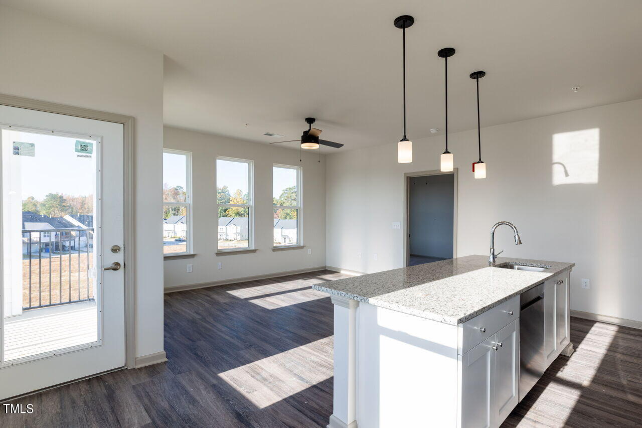 2314 Gathering Sq Court Property Photo 9