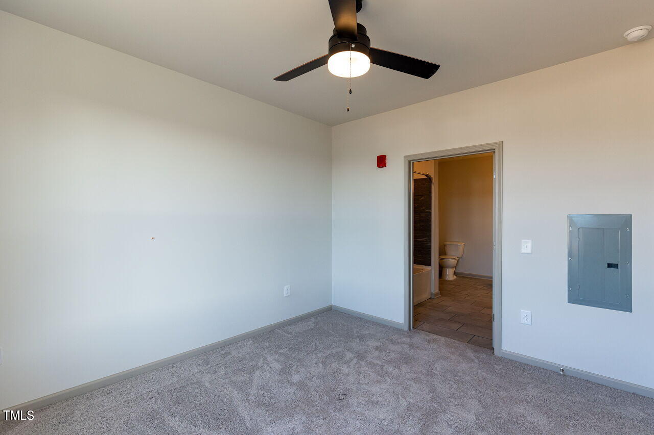 2314 Gathering Sq Court Property Photo 16