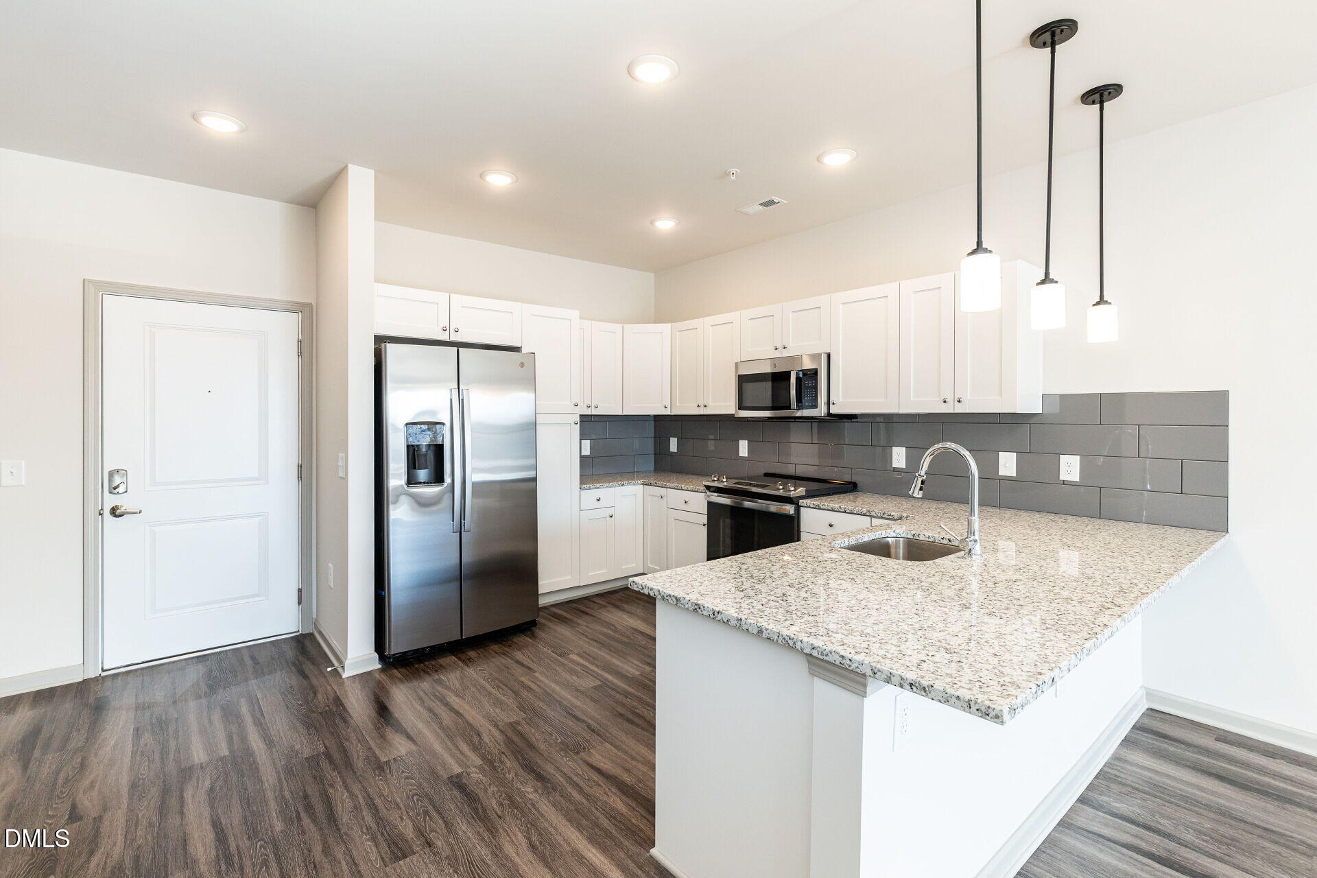 2425 Gathering Square Court Property Photo 12