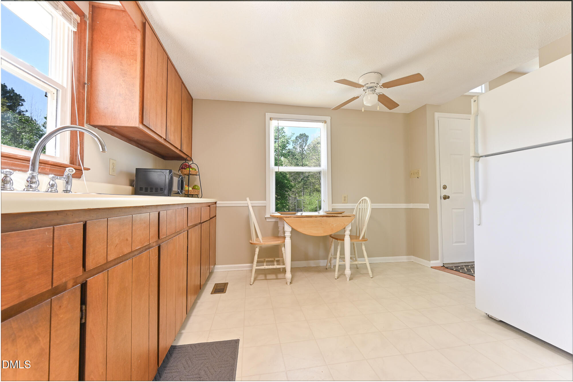6026 Willett Road Property Photo 6