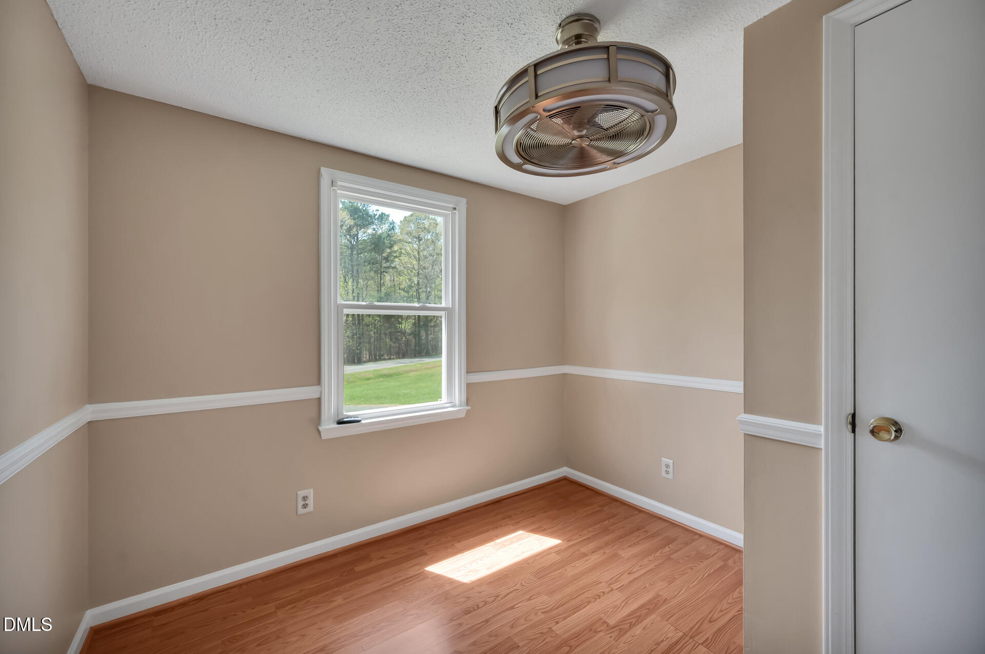 6026 Willett Road Property Photo 10