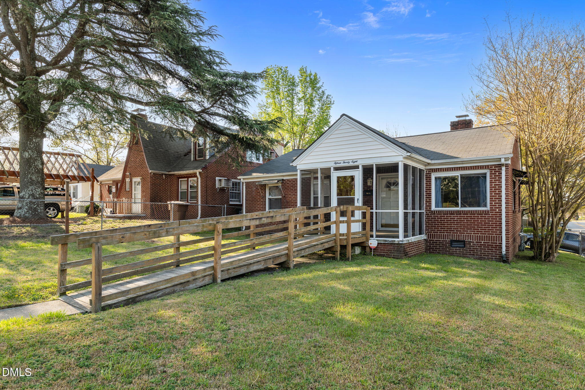 1528 Gorrell Street Property Photo 1