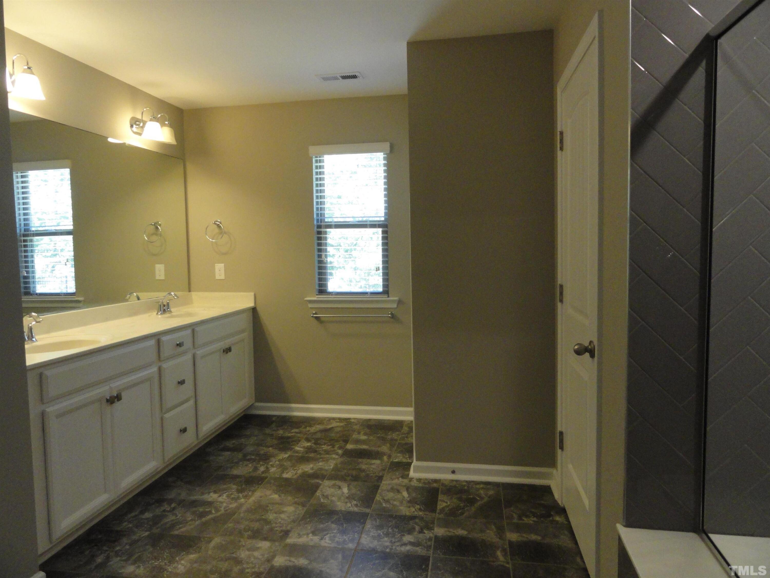 4013 Reunion Creek Parkway Property Photo 17