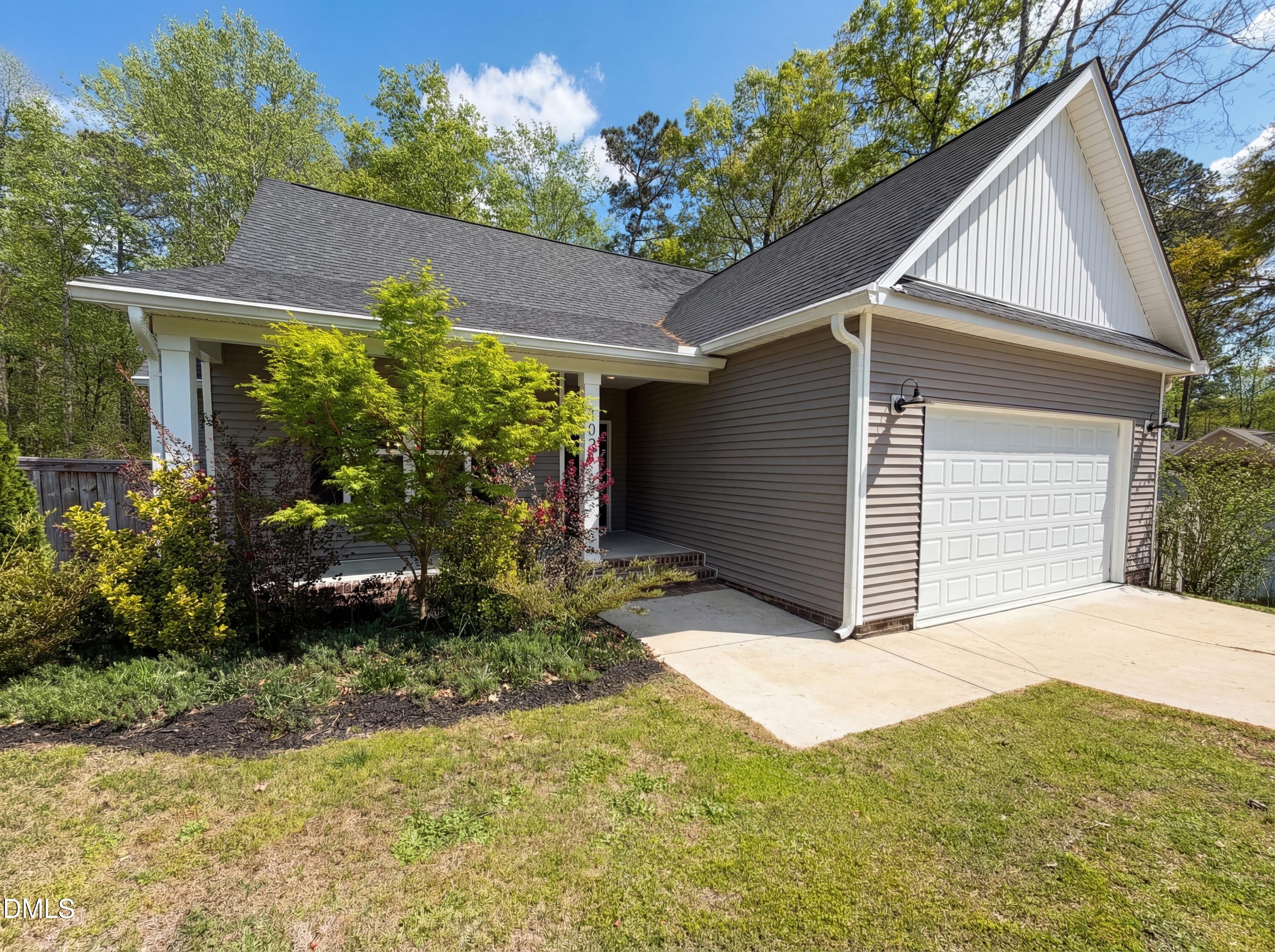 903 Long Avenue Property Photo 6