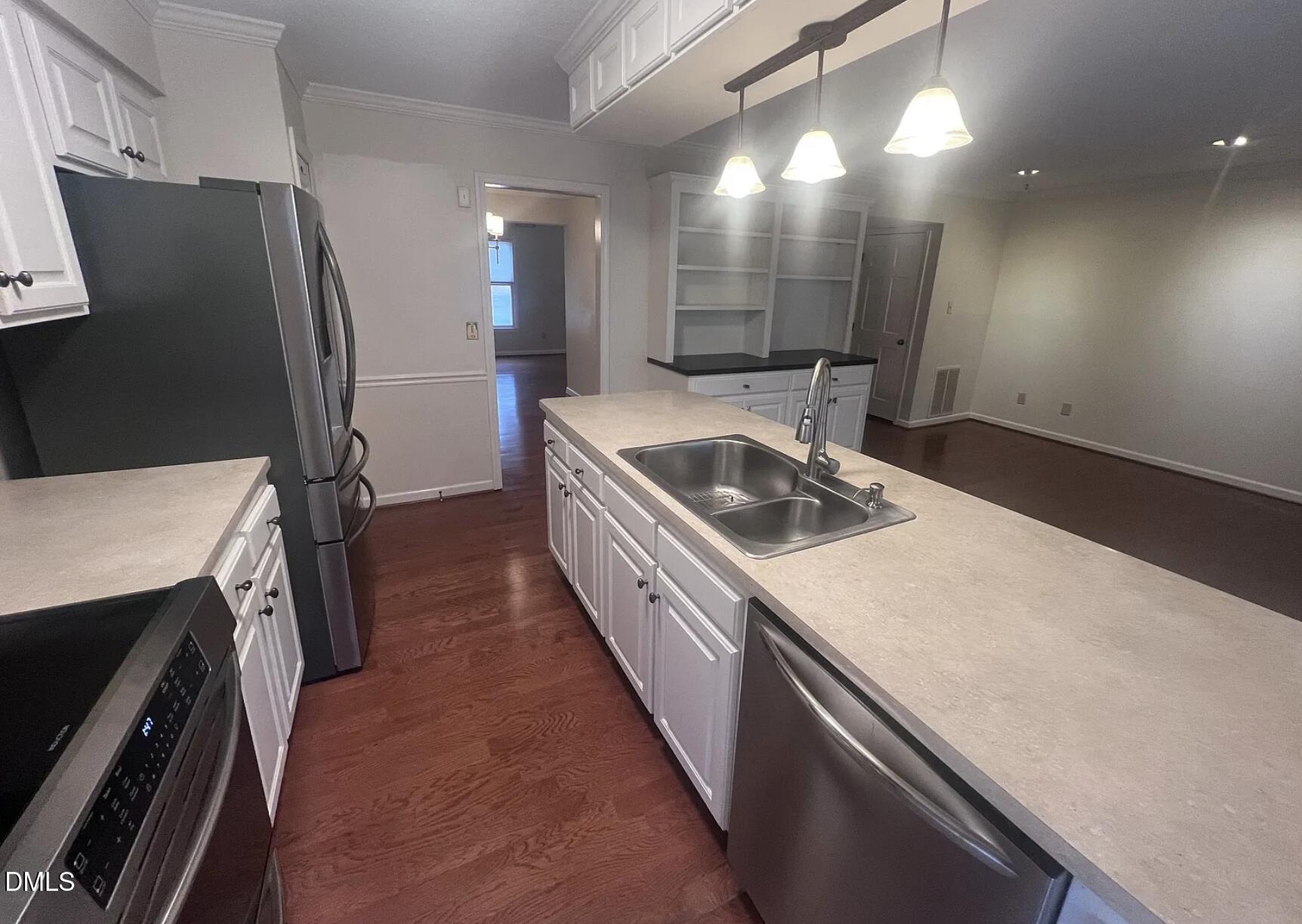 6403 Andsley Drive Property Photo 8
