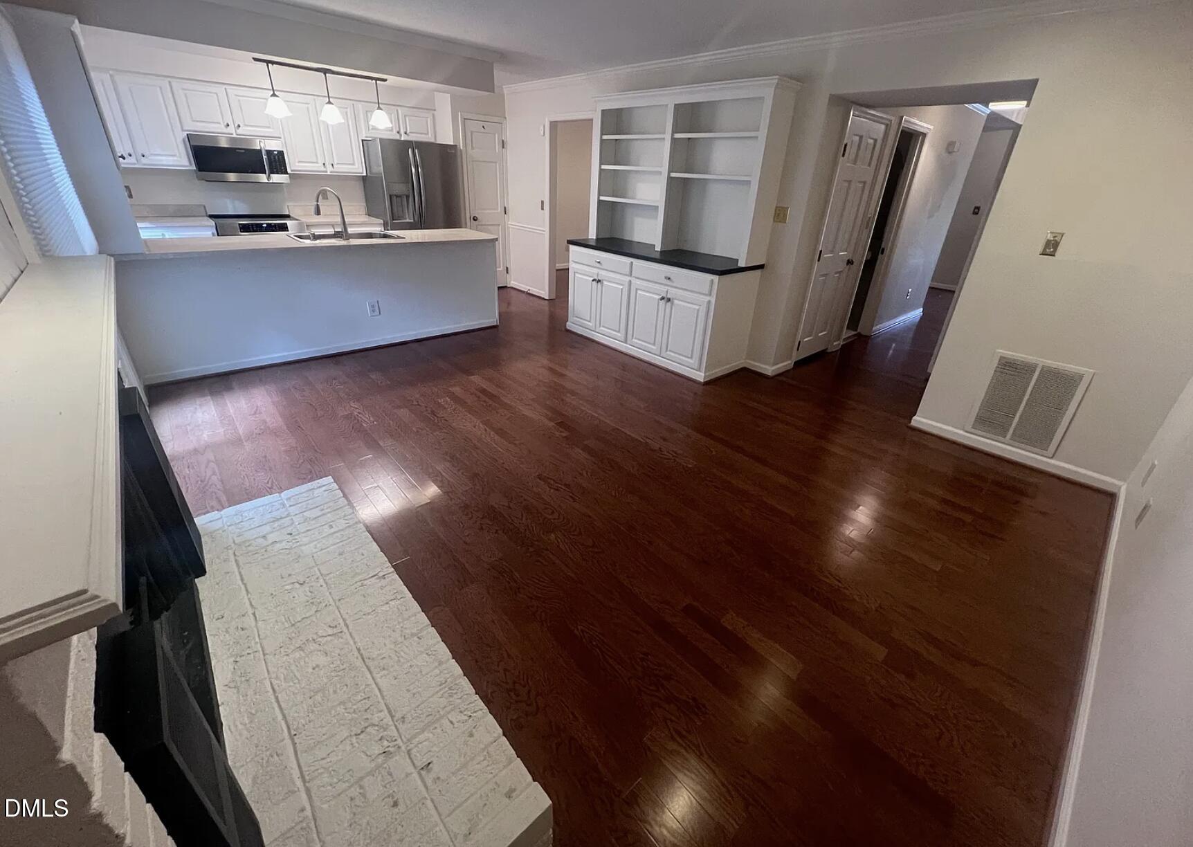 6403 Andsley Drive Property Photo 10