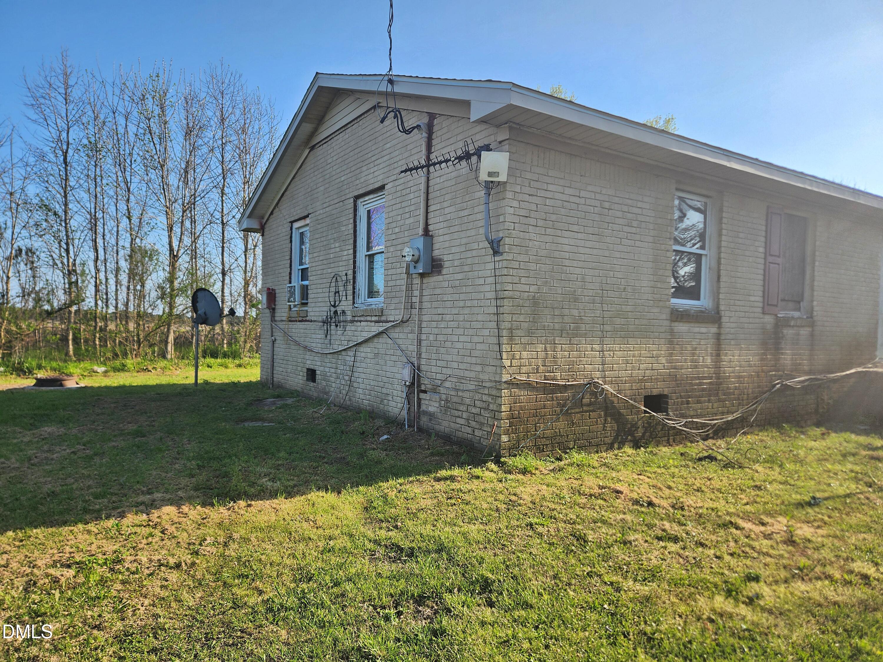 1729 Swamp Road Property Photo 3