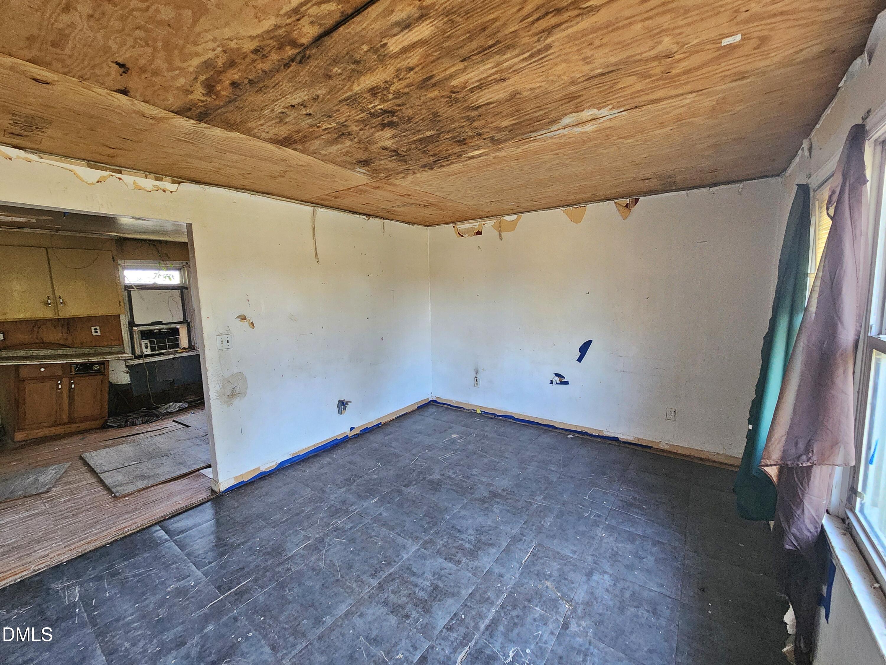 1729 Swamp Road Property Photo 10