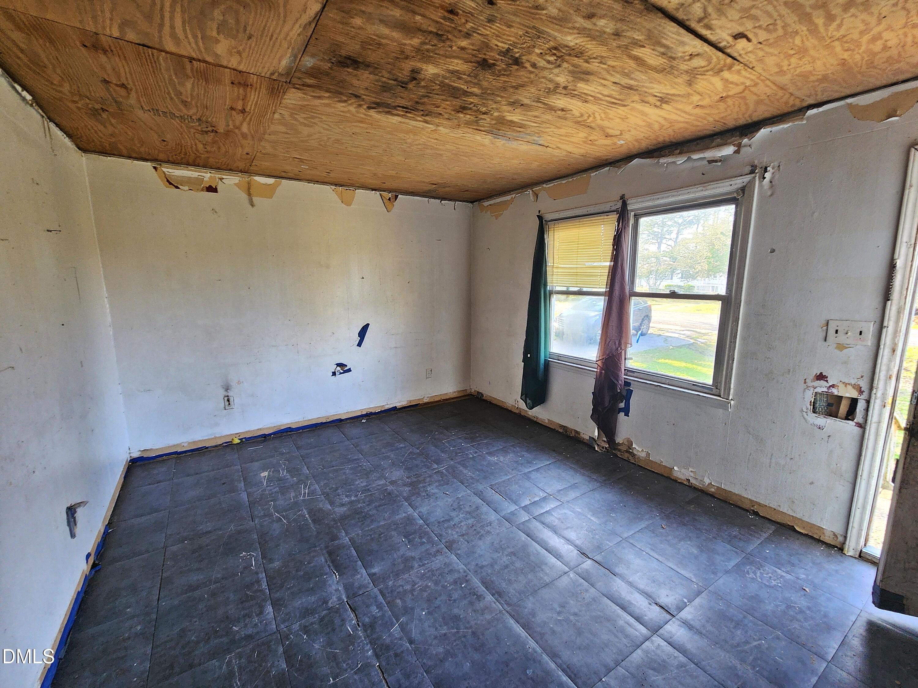 1729 Swamp Road Property Photo 11