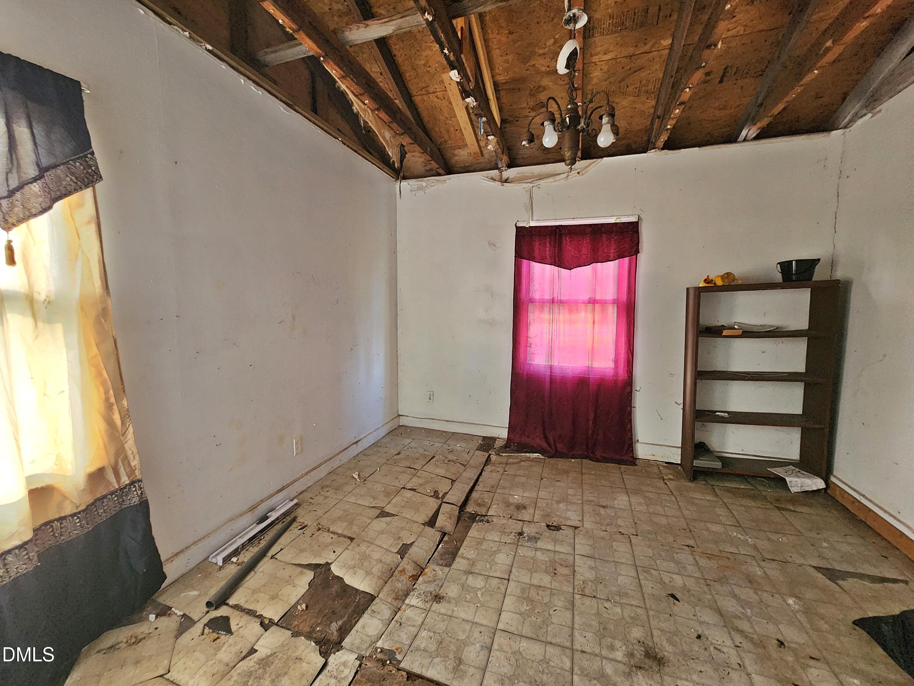 1729 Swamp Road Property Photo 12