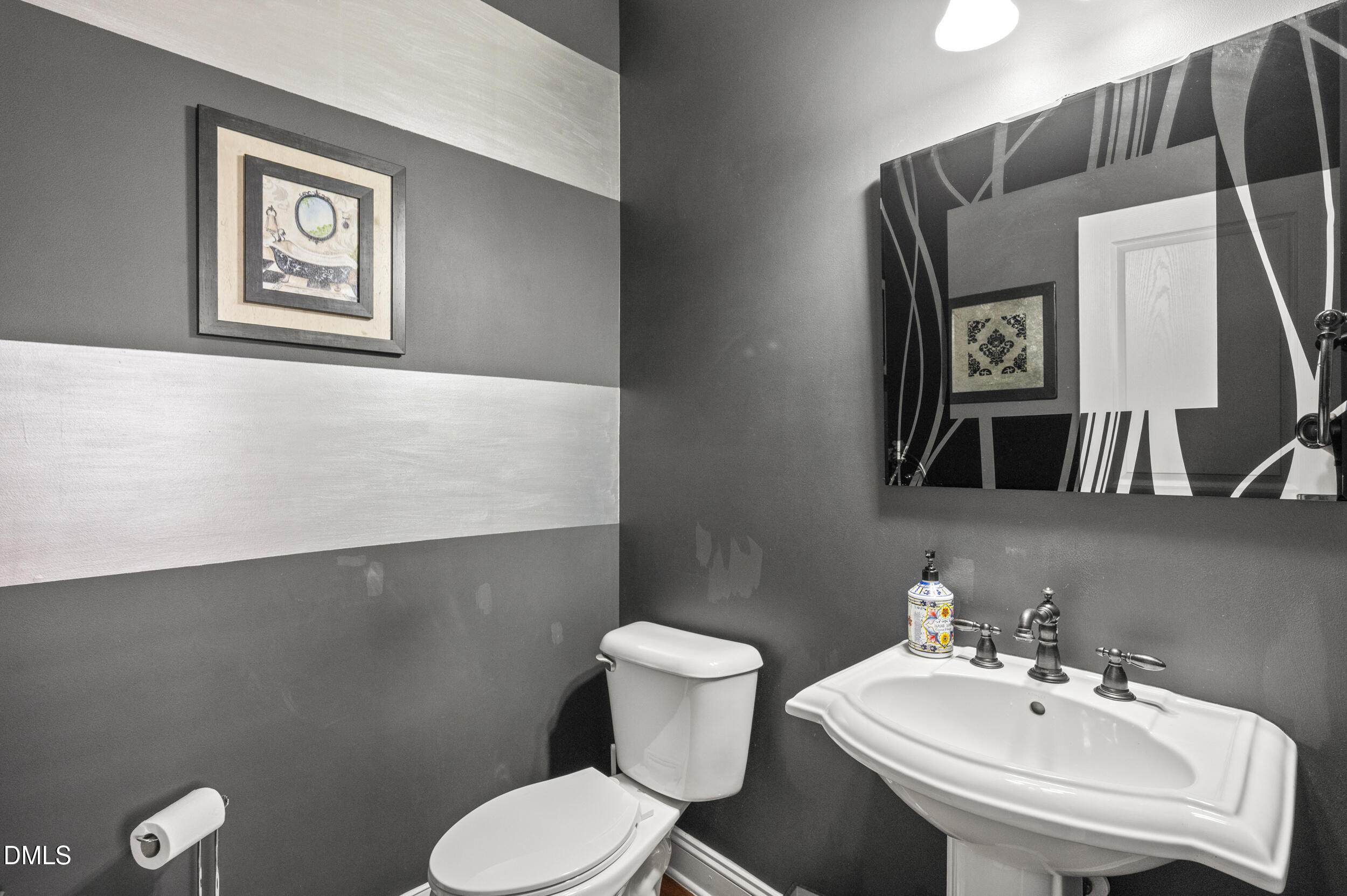 716 Pierside Drive Property Photo 12