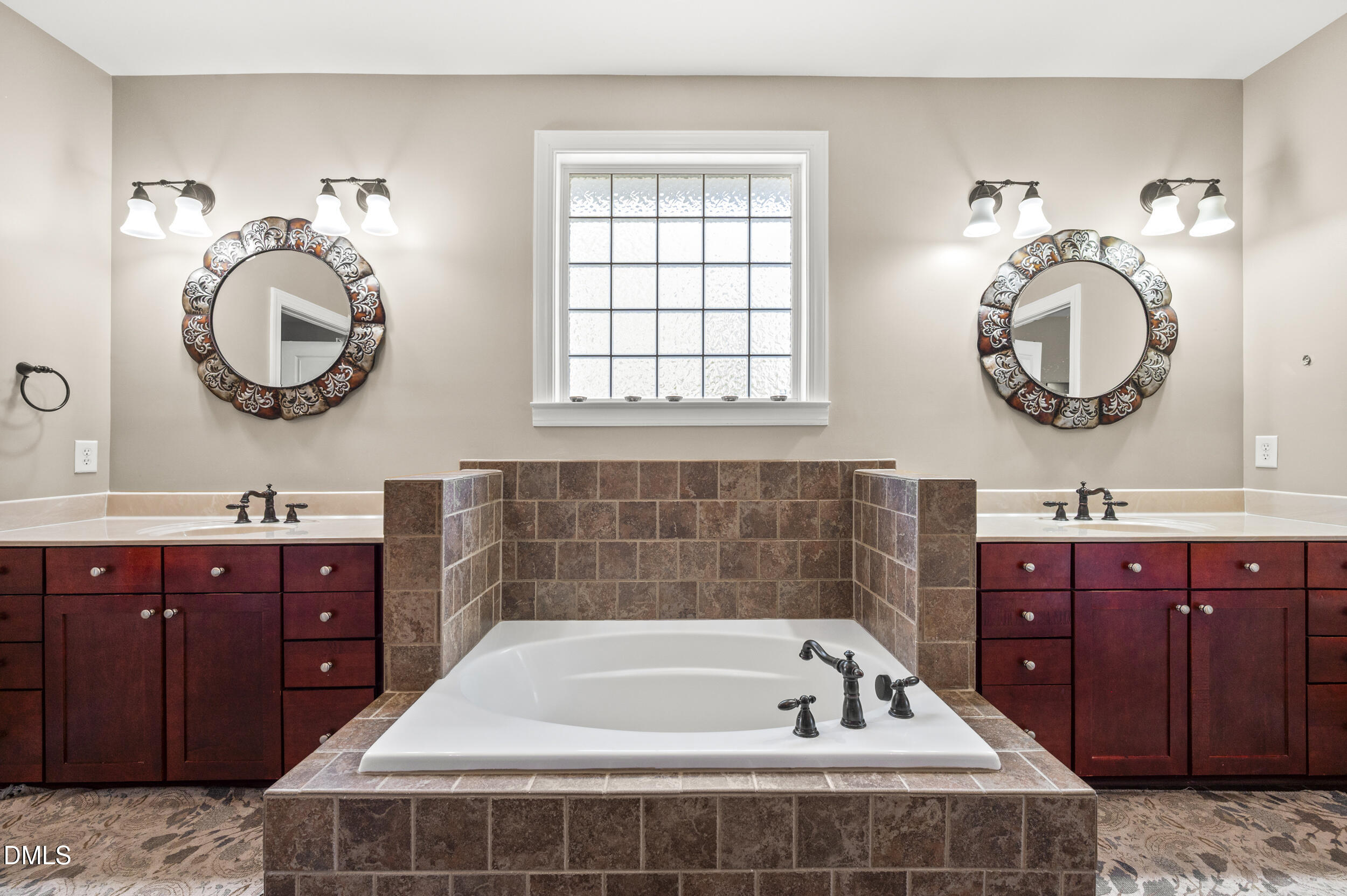 716 Pierside Drive Property Photo 38