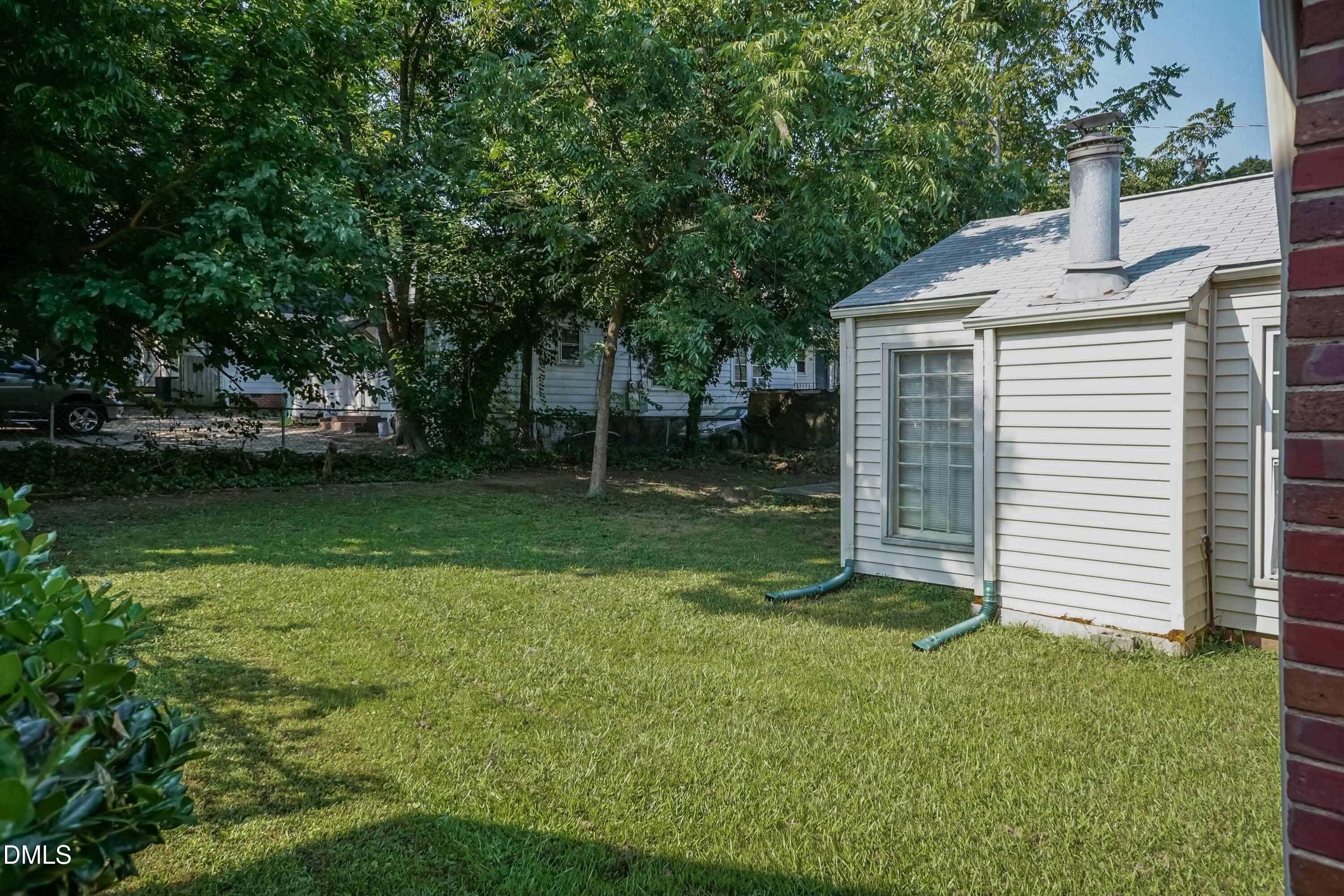 1304 Holloway Street Property Photo 5