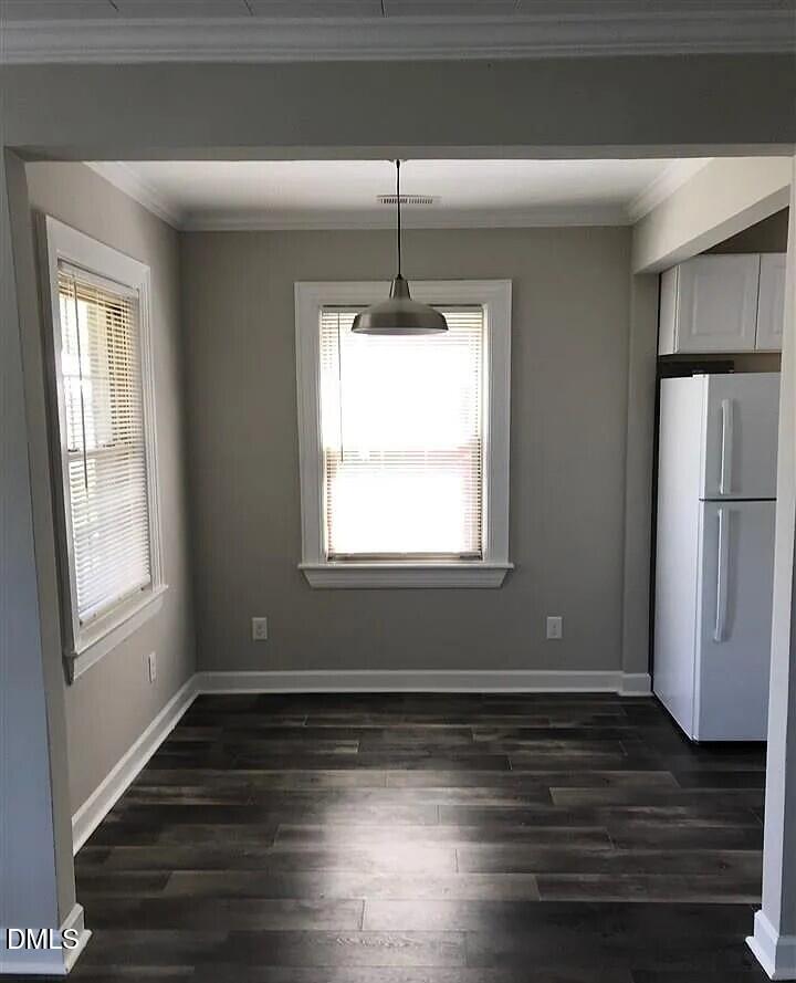 1304 Holloway Street Property Photo 8