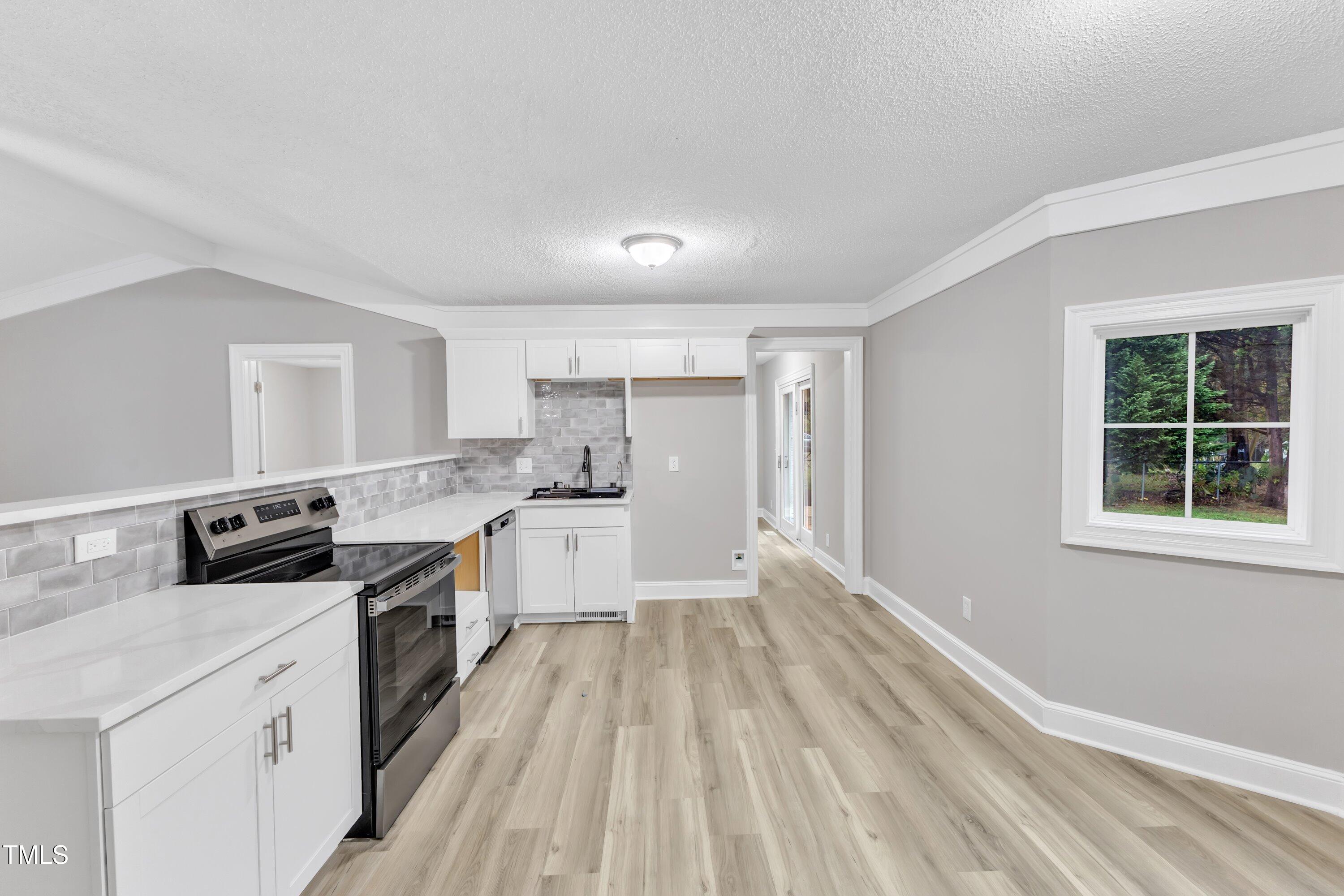 8201 Rhodes Road Property Photo 1