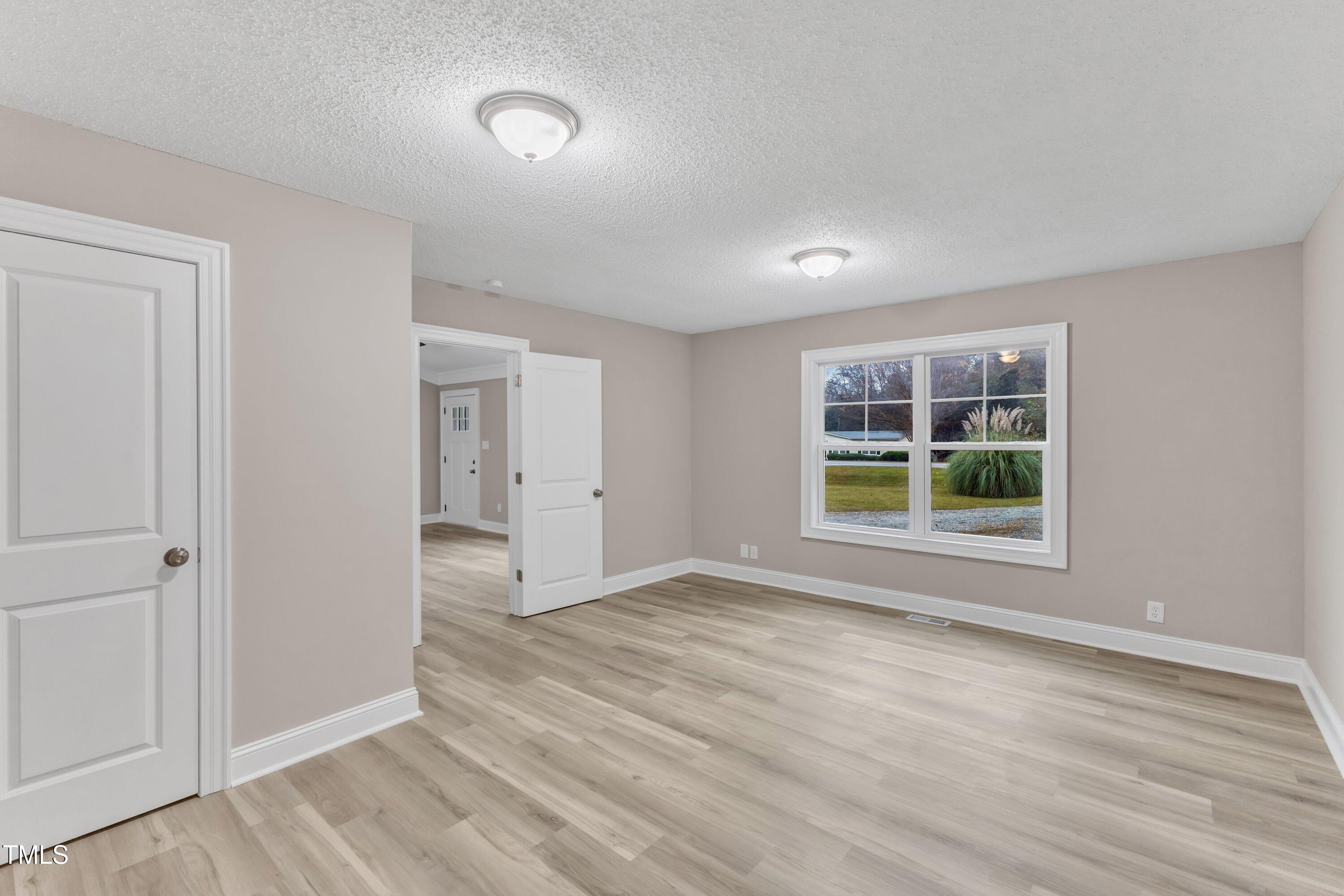 8201 Rhodes Road Property Photo 17