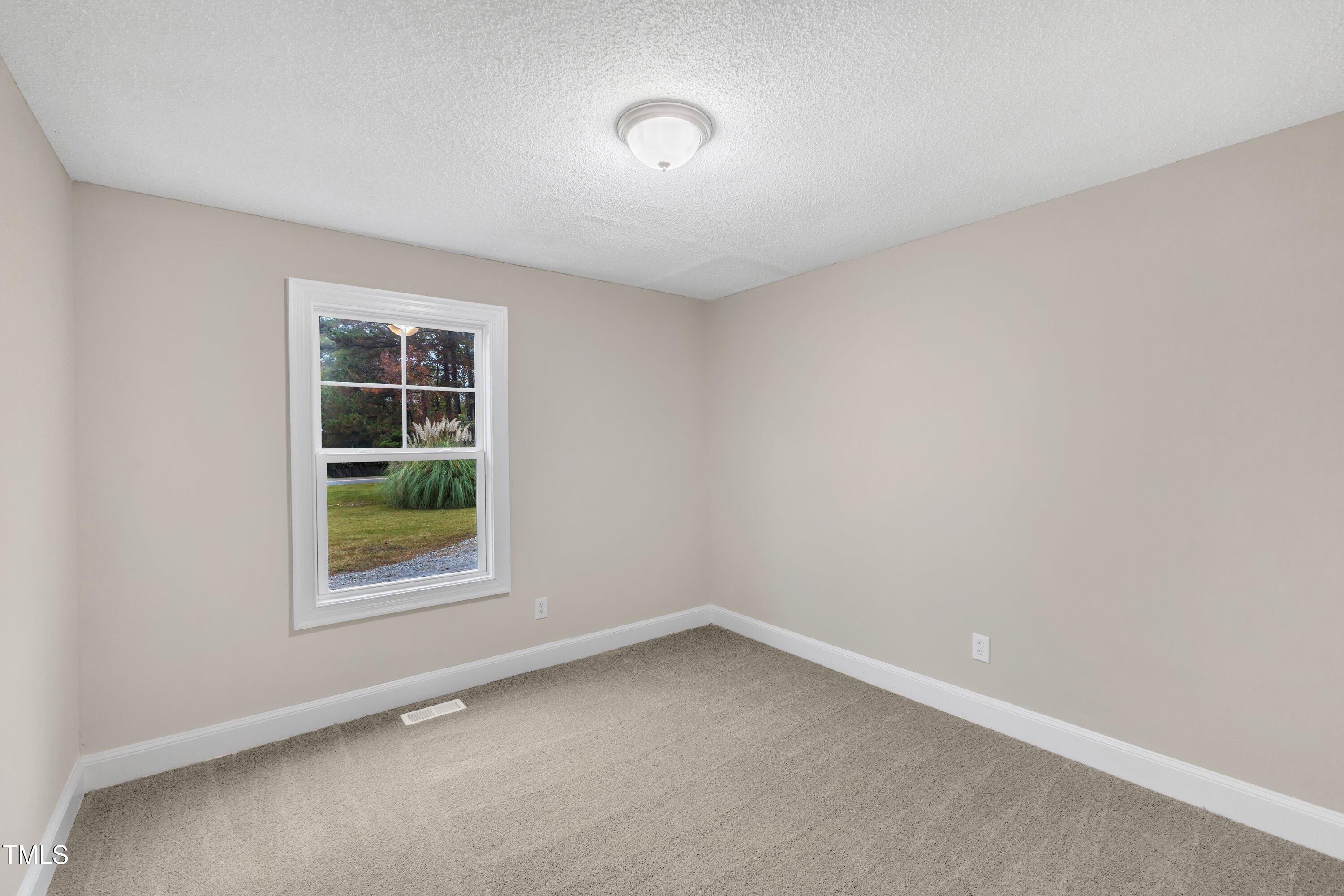 8201 Rhodes Road Property Photo 20