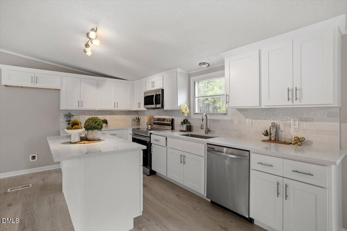 493 Williams Road Property Photo 7