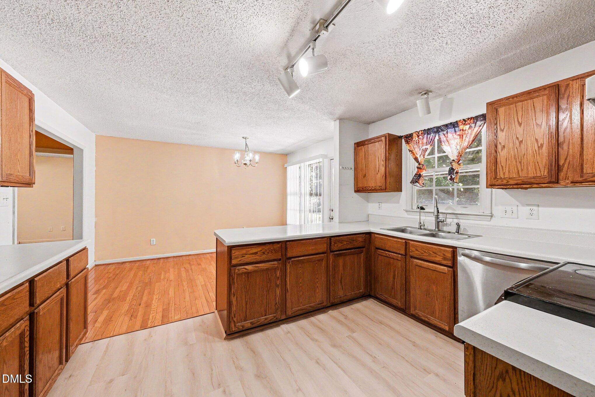 4008 Ellisfield Drive Property Photo 20