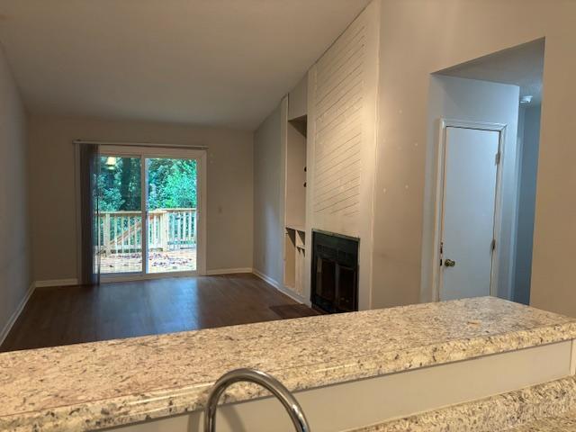 943 W Chatham Street Property Photo 5
