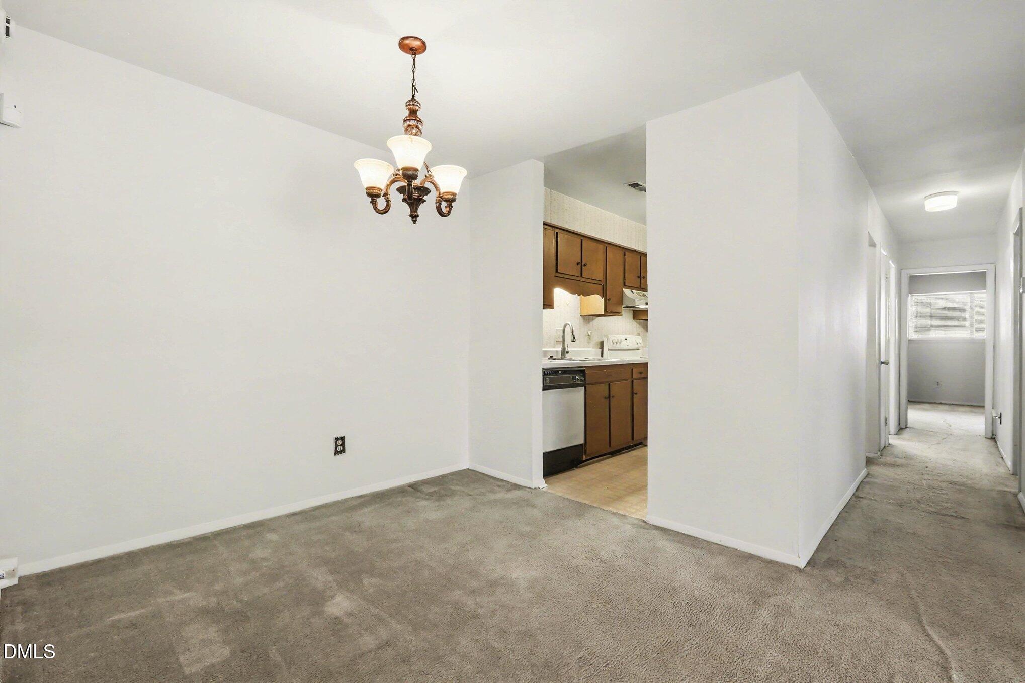 1014 Sandlin Place G Property Photo 5
