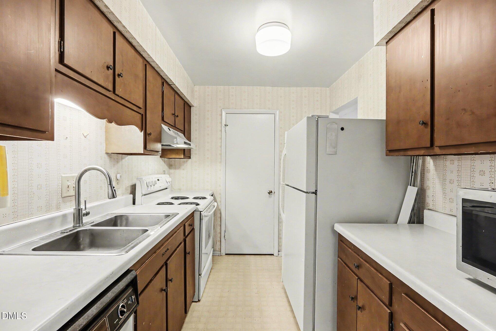 1014 Sandlin Place G Property Photo 7