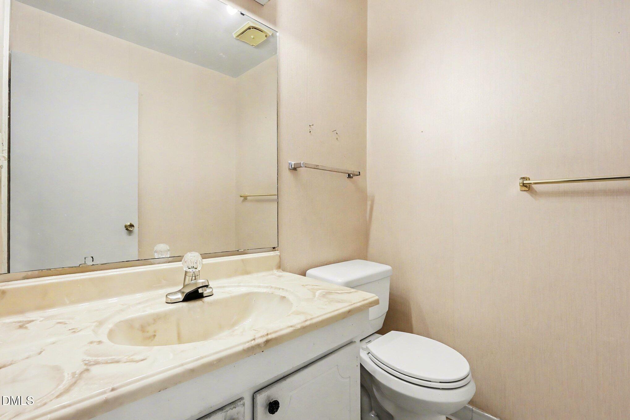 1014 Sandlin Place G Property Photo 11