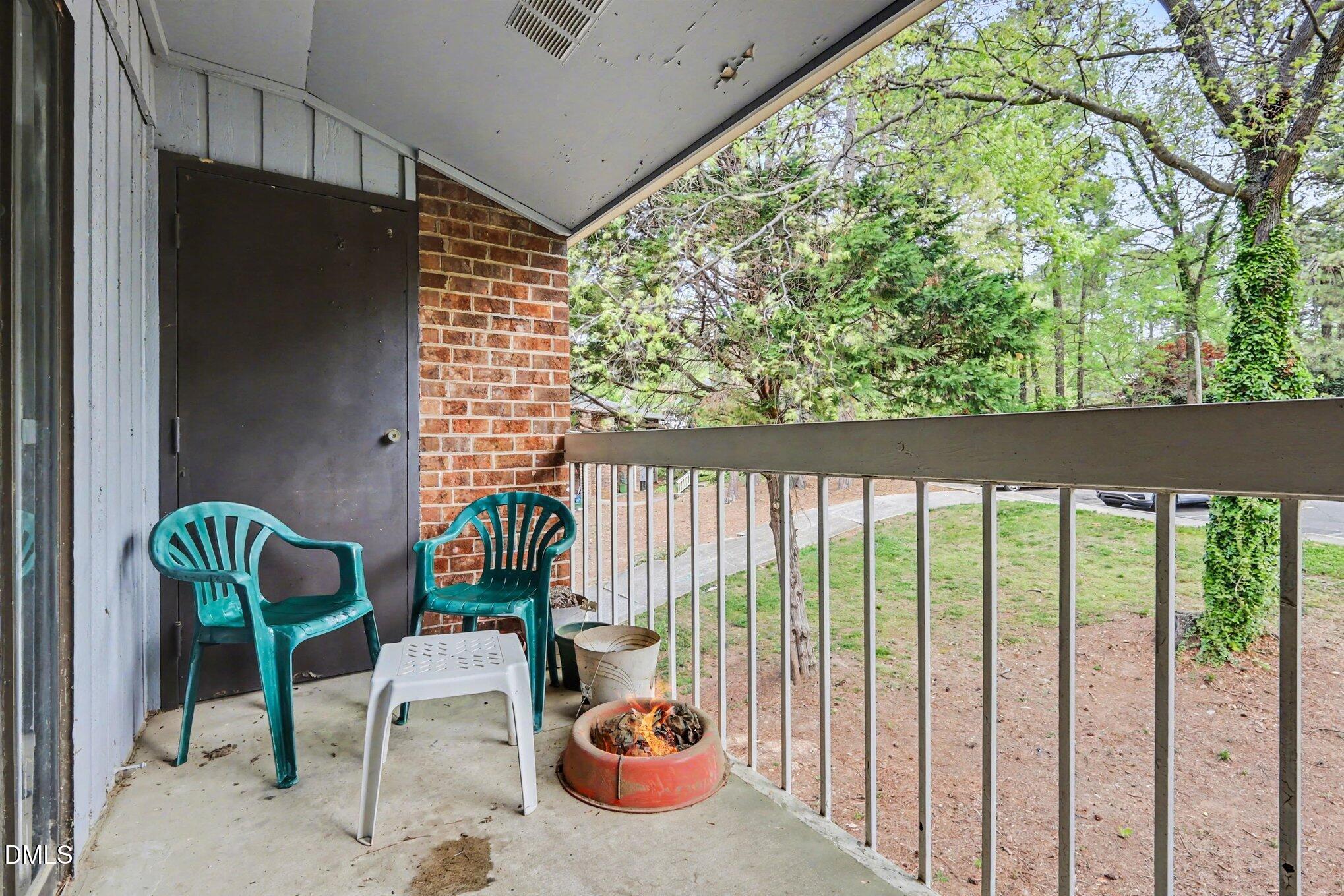 1014 Sandlin Place G Property Photo 16