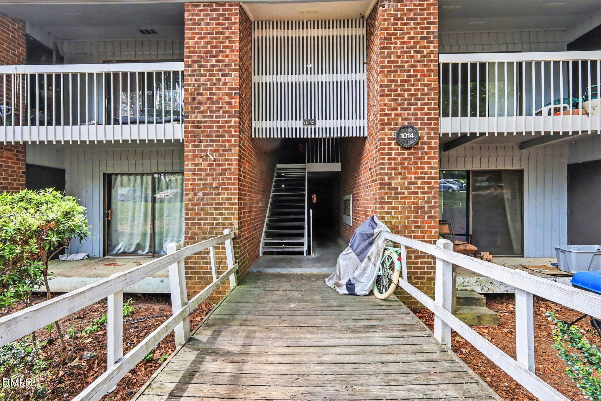 1014 Sandlin Place G Property Photo 18