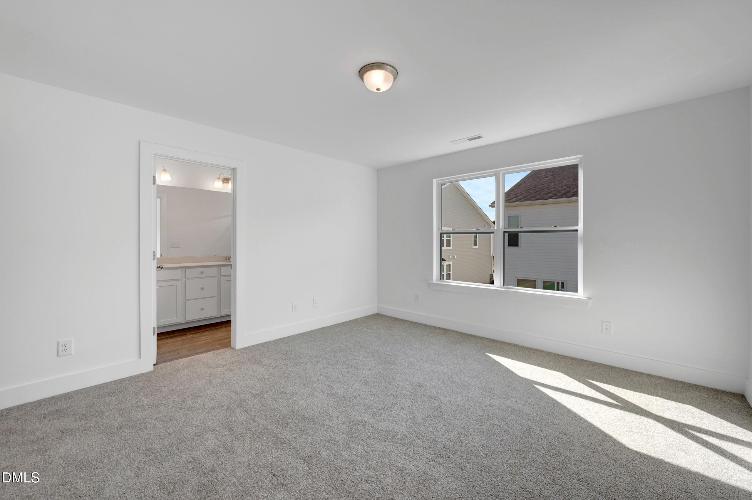 32 Serpens Drive 220 Property Photo 19